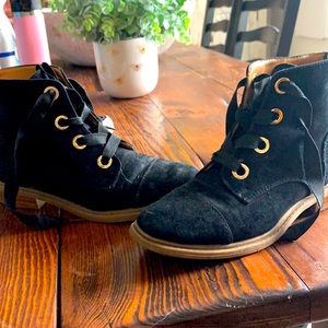 Tommy Hilfiger woman’s boots